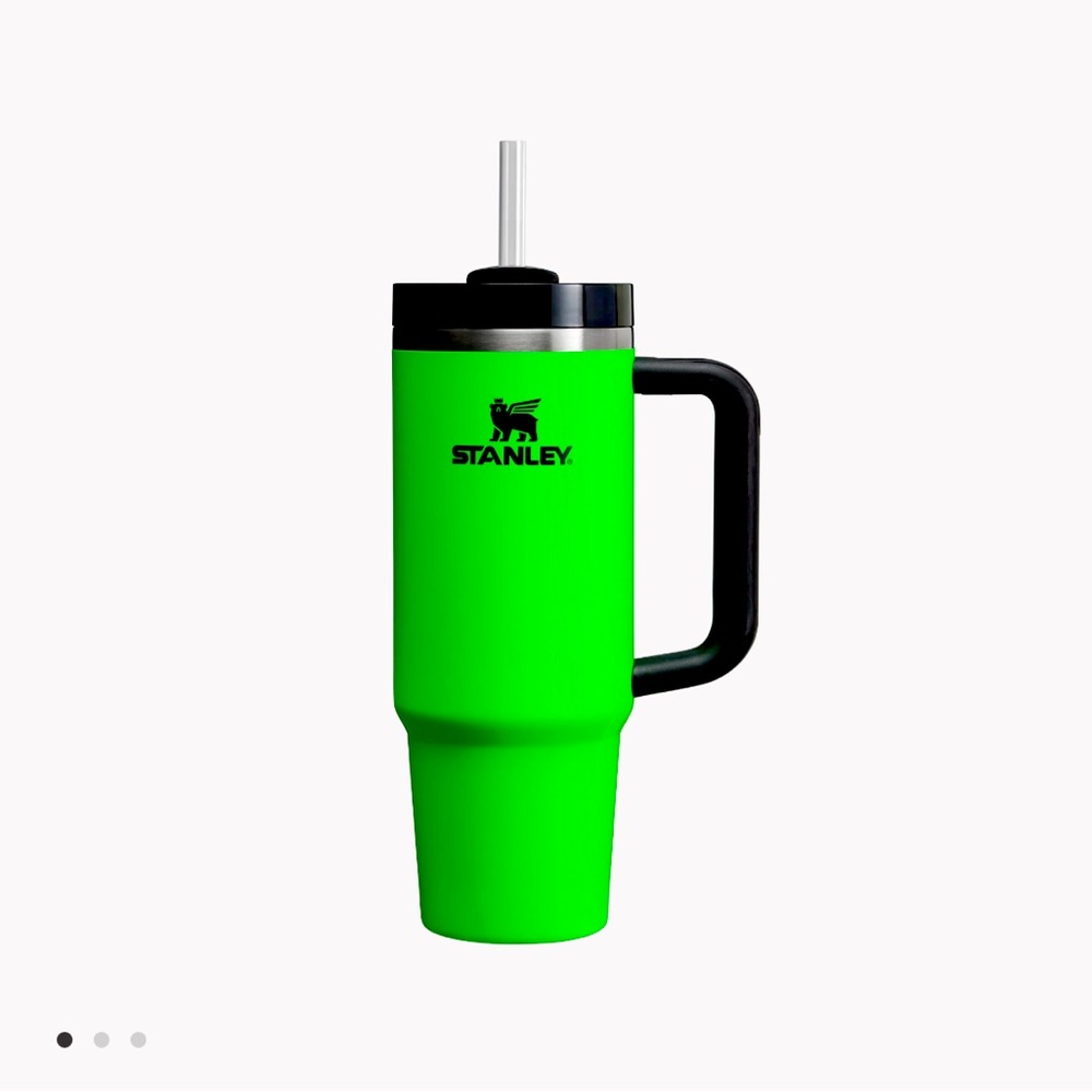 30oz Neon Stanley ✨New✨